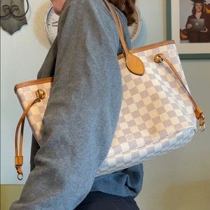 Louis Vuitton Neverfull Damier PM Bag
